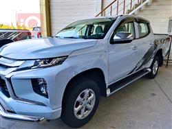 میتسوبیشی L200